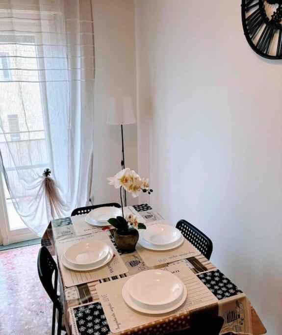 Netflix - Wi-Fi - “Fiume 19” - Appartement Triëst Buitenkant foto