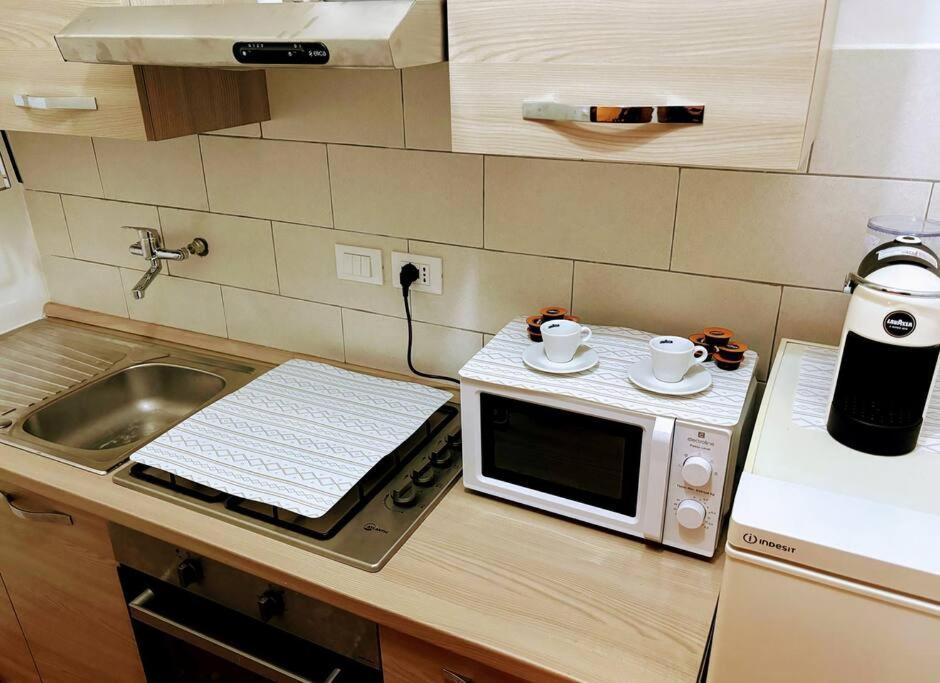 Netflix - Wi-Fi - “Fiume 19” - Appartement Triëst Buitenkant foto